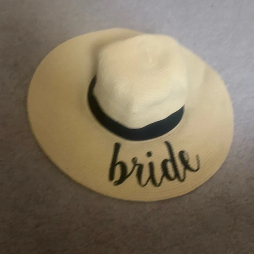 Bride straw hat‎